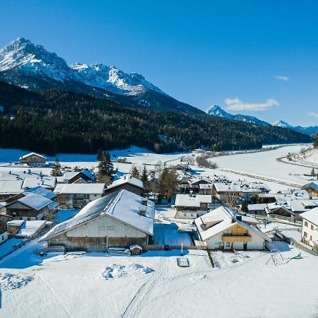 Stoefflerhof Apartment San Candido Exterior photo